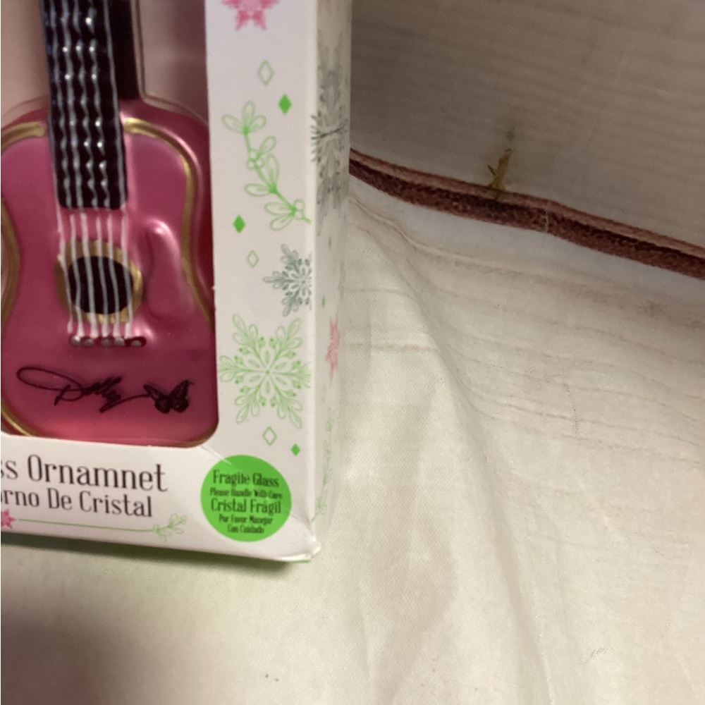 Dolly Parton pink guitar ornament-NEW - Picture 2 of 3